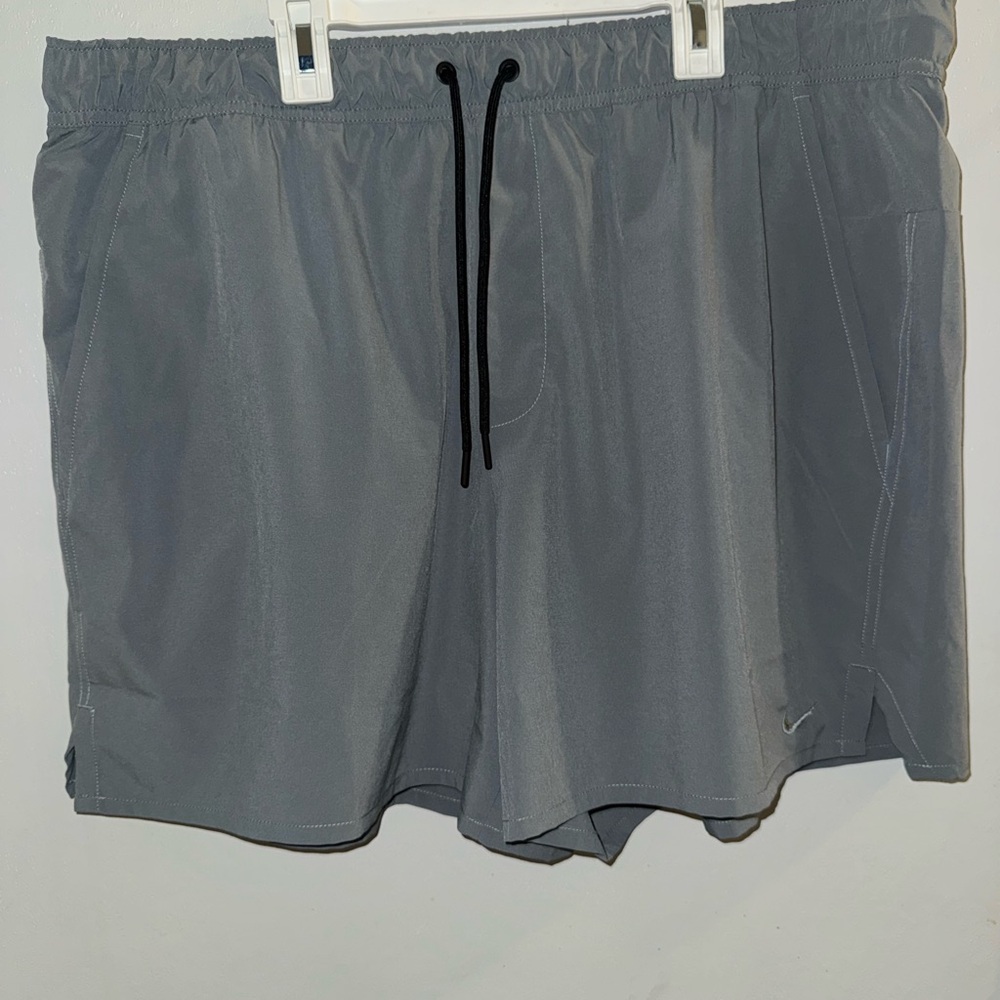 Nike Unlimited Dri-FIT 5" Unlined Versatile Shorts - Smoke Grey